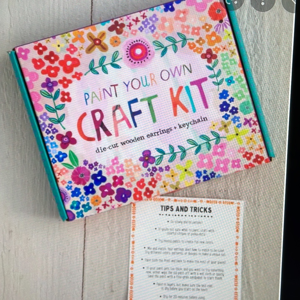 Craft Kit, jewelry, paint your own, wood